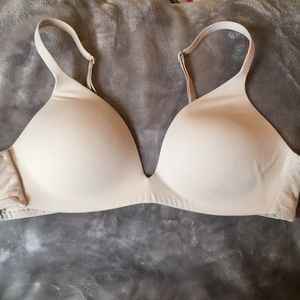 Body by Victoria bra